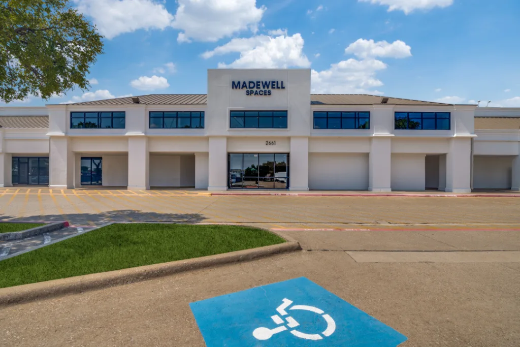 Madewell Spaces co-warehousing interior in Carrollton, TX